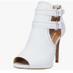 XYD White Ankle Boots with Buckle Detail